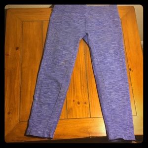 Body Glove leggings (Capri style, purple)